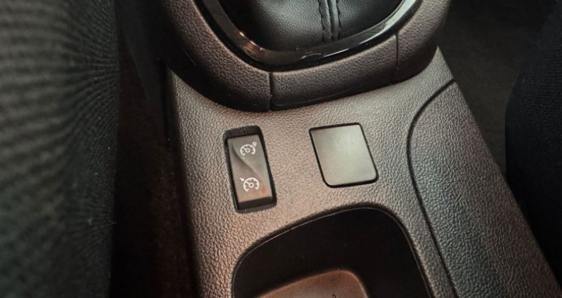 Renault Clio Estate IV ESTATE 0.9 TCe 90 ZEN 2019 - photo n°6 Renault Clio Estate IV ESTATE 0.9 TCe 90 ZEN  occasion à MIONS - photo n°6