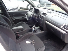 Renault Clio II 1.2 16V 75CH CAMPUS.COM 5P  occasion  Aucamville - photo n4