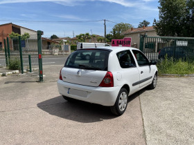 Renault Clio II 1.5 DCI 65CH  AIR 3P  occasion à Toulouse - photo n°5