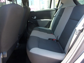 Renault Clio III 1.2 16V 75CH AUTHENTIQUE 5P  occasion  Toulouse - photo n8