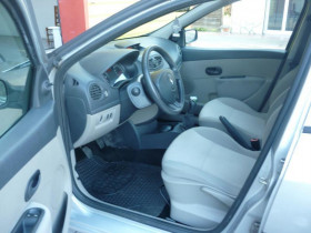 Renault Clio III 1.2 16v 75ch Express Clim 5p Gris occasion  Portet-sur-Garonne - photo n4