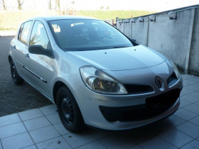Renault Clio III 1.2 16v 75ch Express Clim 5p Gris occasion  Portet-sur-Garonne - photo n11