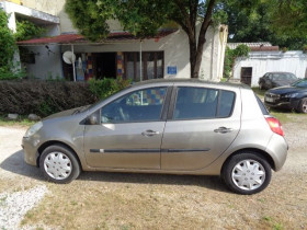 Renault Clio III 1.5 DCI 70CH AUTHENTIQUE 5P  occasion  Aucamville - photo n7