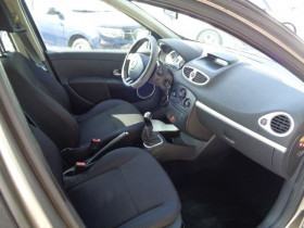 Renault Clio III 1.5 DCI 70CH AUTHENTIQUE 5P  occasion  Aucamville - photo n4