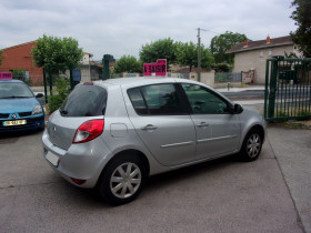 Renault Clio III 1.5 DCI 70CH DYNAMIQUE 115G 5P  occasion  Toulouse - photo n4