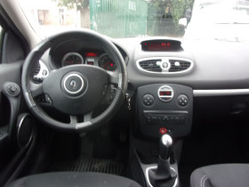 Renault Clio III 1.5 DCI 70CH DYNAMIQUE 115G 5P  occasion  Toulouse - photo n9