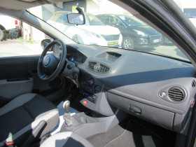 Renault Clio III 1.5 DCI 75CH EXPRESSION CLIM ECO  occasion  Toulouse - photo n17