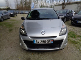 Renault Clio III 1.5 DCI 85CH NIGHT&DAY ECO² 98G 5P  occasion à Aucamville - photo n°2