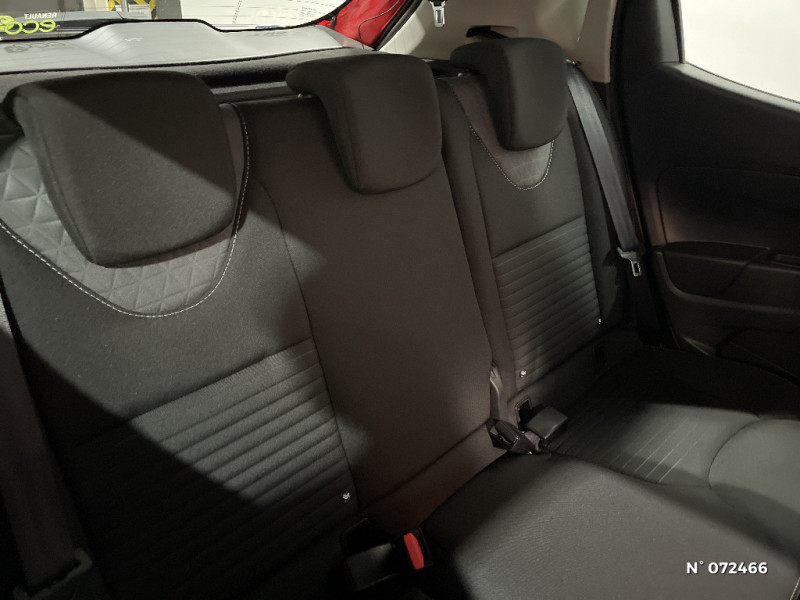 Renault Clio IV Clio IV TCe 90 eco2 Intens 2015 - photo n°11 Renault Clio IV Clio IV TCe 90 eco2 Intens  occasion à Évreux - photo n°11