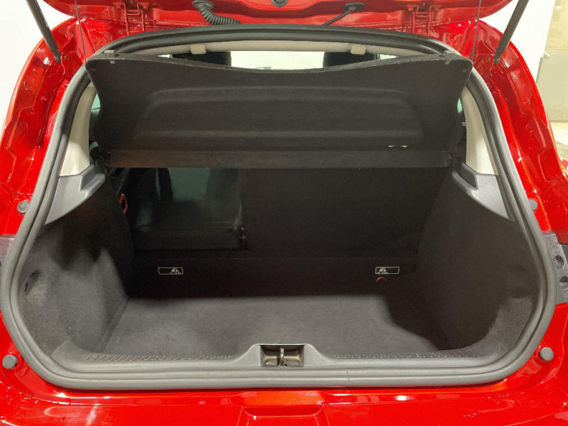 Renault Clio IV Clio IV TCe 90 eco2 Intens 2015 - photo n°16 Renault Clio IV Clio IV TCe 90 eco2 Intens  occasion à Évreux - photo n°16