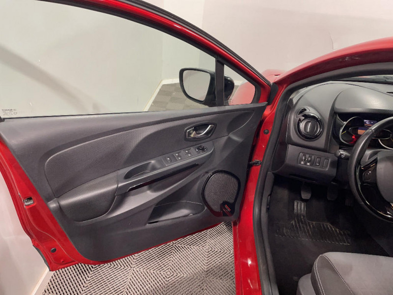 Renault Clio IV Clio IV TCe 90 eco2 Intens 2015 - photo n°19 Renault Clio IV Clio IV TCe 90 eco2 Intens  occasion à Évreux - photo n°19