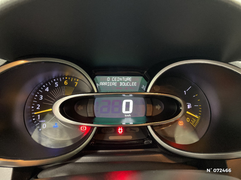 Renault Clio IV Clio IV TCe 90 eco2 Intens 2015 - photo n°12 Renault Clio IV Clio IV TCe 90 eco2 Intens  occasion à Évreux - photo n°12