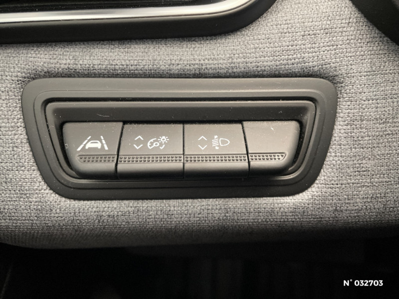 Renault Clio V Clio Blue dCi 100 ch GSR2 Evolution 2024 - photo n°15 Renault Clio V Clio Blue dCi 100 ch GSR2 Evolution  occasion à Seynod - photo n°15