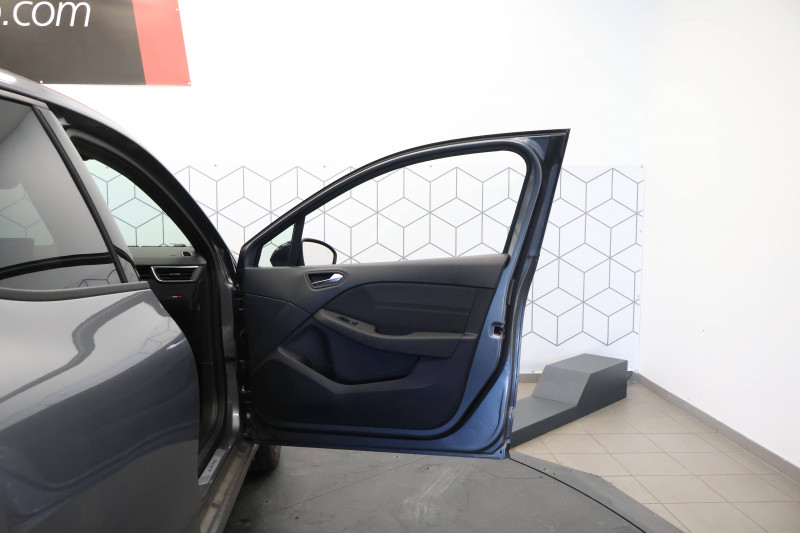 Renault Clio V Clio E-Tech full hybrid 145 ch GSR2 Esprit Alpine 5p 2025 - photo n°7 Renault Clio V Clio E-Tech full hybrid 145 ch GSR2 Esprit Alpine 5p  occasion à LESCAR - photo n°7