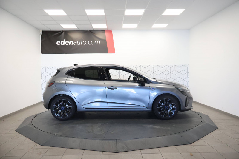 Renault Clio V Clio E-Tech full hybrid 145 ch GSR2 Esprit Alpine 5p 2025 - photo n°4 Renault Clio V Clio E-Tech full hybrid 145 ch GSR2 Esprit Alpine 5p  occasion à LESCAR - photo n°4