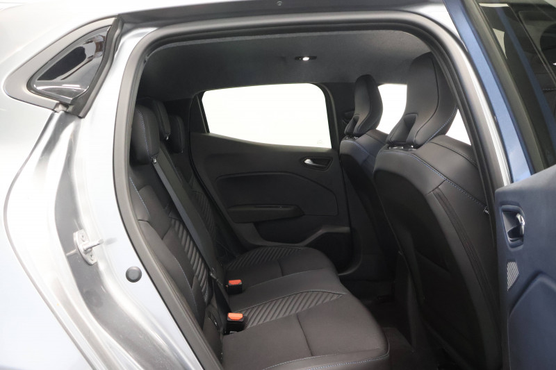 Renault Clio V Clio E-Tech full hybrid 145 ch GSR2 Esprit Alpine 5p 2025 - photo n°10 Renault Clio V Clio E-Tech full hybrid 145 ch GSR2 Esprit Alpine 5p  occasion à LESCAR - photo n°10