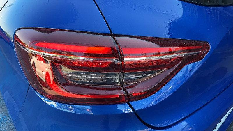 Renault Clio V Clio E-Tech full hybrid 145 Equilibre 5p 2023 - photo n°17 Renault Clio V Clio E-Tech full hybrid 145 Equilibre 5p  occasion à Mont-de-Marsan - photo n°17