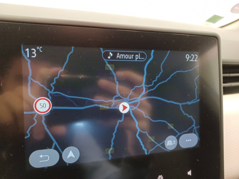 Renault Clio V Clio E-Tech hybride 145 Evolution 5p 2022 - photo n°17 Renault Clio V Clio E-Tech hybride 145 Evolution 5p  occasion à Saint-Laurent-des-Vignes - photo n°17