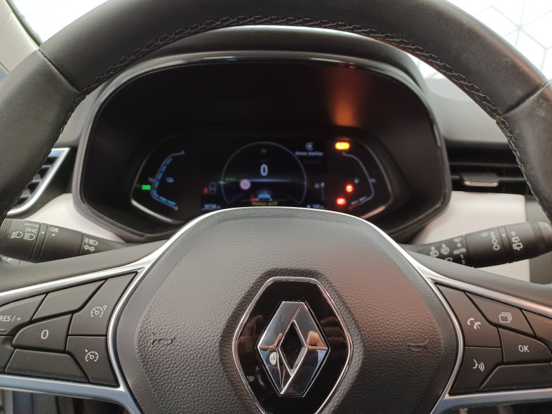 Renault Clio V Clio E-Tech hybride 145 Evolution 5p 2022 - photo n°18 Renault Clio V Clio E-Tech hybride 145 Evolution 5p  occasion à Saint-Laurent-des-Vignes - photo n°18