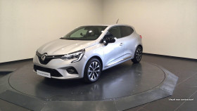 Renault Clio V occasion 2022 mise en vente à Rodez par le garage FABRE RUDELLE - photo n°1