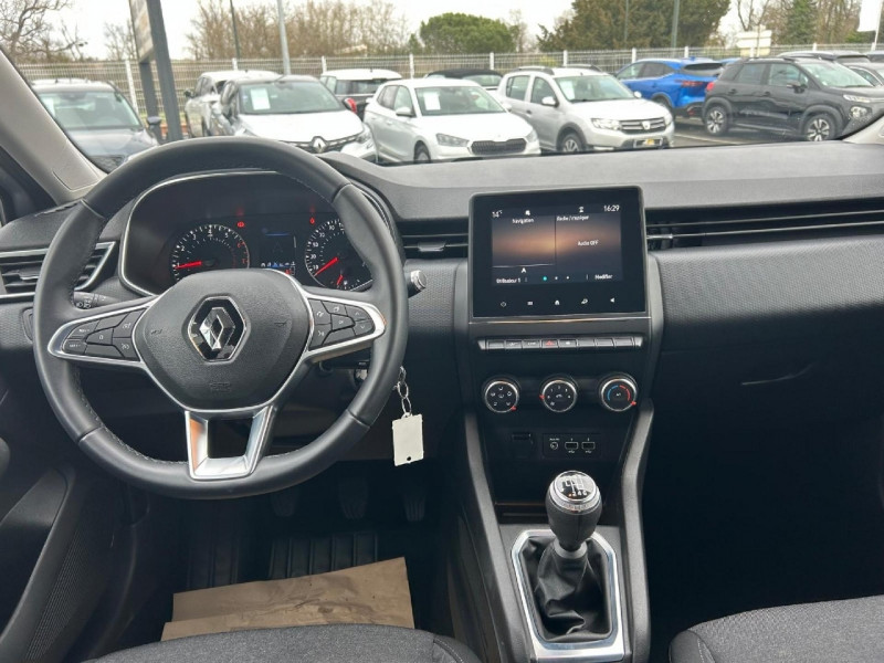 Renault Clio V TCe 90 - 21N Business 2022 - photo n°4 Renault Clio V TCe 90 - 21N Business  occasion à Le Born - photo n°4