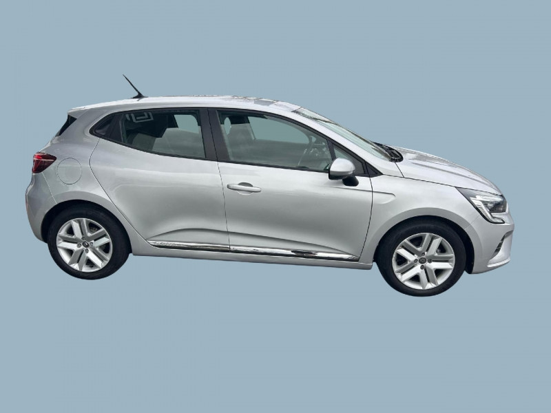 Renault Clio V TCe 90 - 21N Business 2023 - photo n°3 Renault Clio V TCe 90 - 21N Business  occasion à Le Born - photo n°3