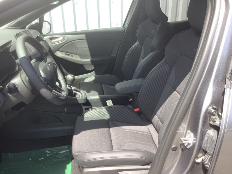 Renault Clio V TCe 90 ch GSR2 Esprit Alpine 2025 - photo n°11 Renault Clio V TCe 90 ch GSR2 Esprit Alpine  occasion à Ganges - photo n°11