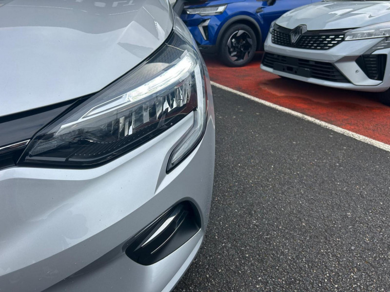 Renault Clio 1.0 Tce - 90 - 2021N  V BERLINE Business PHASE 1 2023 - photo n°13 Renault Clio 1.0 Tce - 90 - 2021N  V BERLINE Business PHASE 1  occasion à Bessières - photo n°13