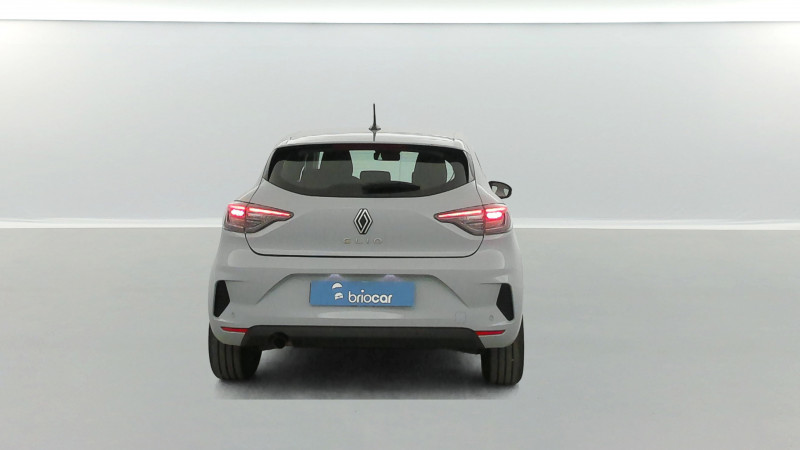 Renault Clio 1.0 TCe 90ch Evolution 2023 - photo n°4 Renault Clio 1.0 TCe 90ch Evolution  occasion à SAINT-GREGOIRE - photo n°4