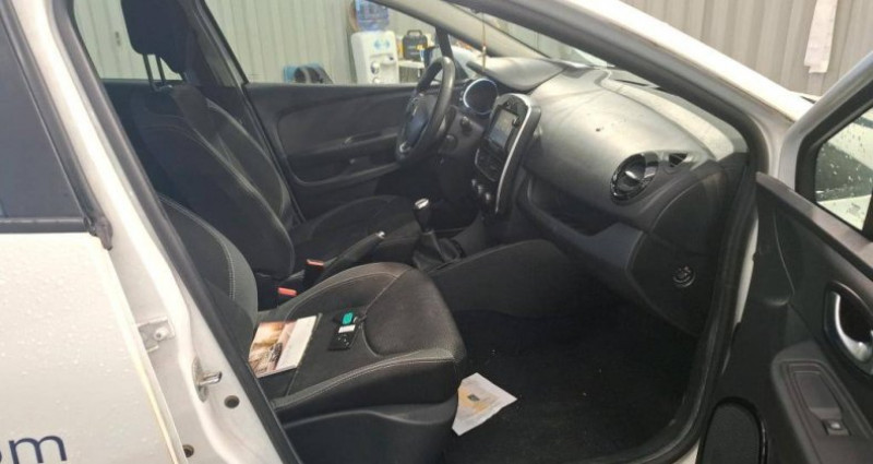 Renault Clio 1,5 DCI 75 CH 5 PLACES 2017 - photo n°4 Renault Clio 1,5 DCI 75 CH 5 PLACES  occasion à Lanester - photo n°4