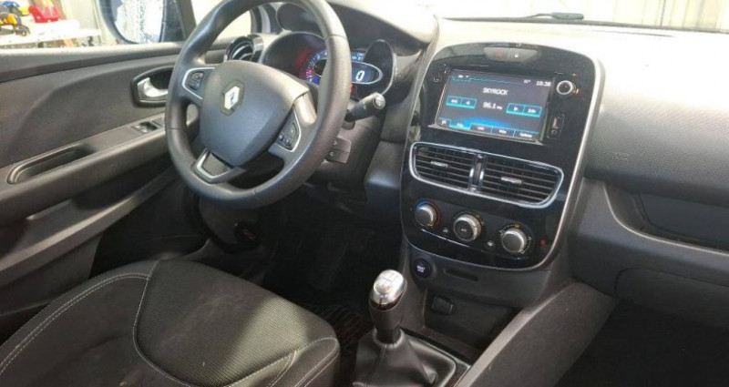 Renault Clio 1,5 DCI 75 CH 5 PLACES 2017 - photo n°3 Renault Clio 1,5 DCI 75 CH 5 PLACES  occasion à Lanester - photo n°3