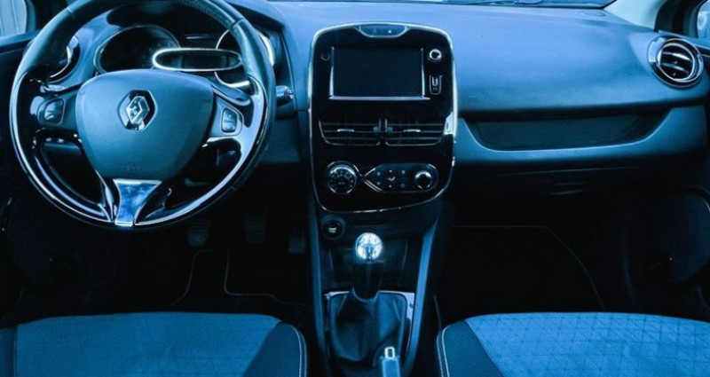 Renault Clio 1.5 dCi 90ch energy Intens eco² 90g 2013 - photo n°4 Renault Clio 1.5 dCi 90ch energy Intens eco² 90g  occasion à Saint Maximin la Sainte Baume - photo n°4
