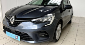 Renault Clio occasion 2020 mise en vente à Tonnay Charente par le garage NEW CAR 17 - photo n°1