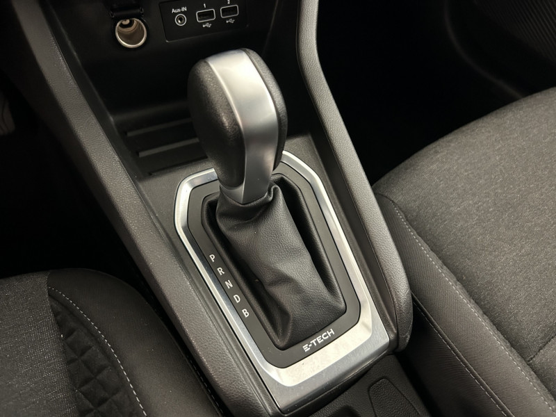 Renault Clio 1.6 E-Tech 140ch Zen 2020 - photo n°20 Renault Clio 1.6 E-Tech 140ch Zen  occasion à SAINT-GREGOIRE - photo n°20