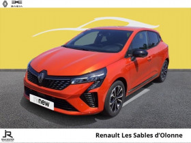 Renault Clio occasion 2024 mise en vente à LES SABLES D'OLONNE par le garage RENAULT LES SABLES D'OLONNE - photo n°1