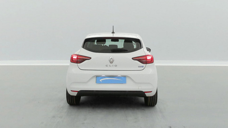 Renault Clio 1.6 E-Tech hybride 140ch Zen 2022 - photo n°4 Renault Clio 1.6 E-Tech hybride 140ch Zen  occasion à SAINT-GREGOIRE - photo n°4