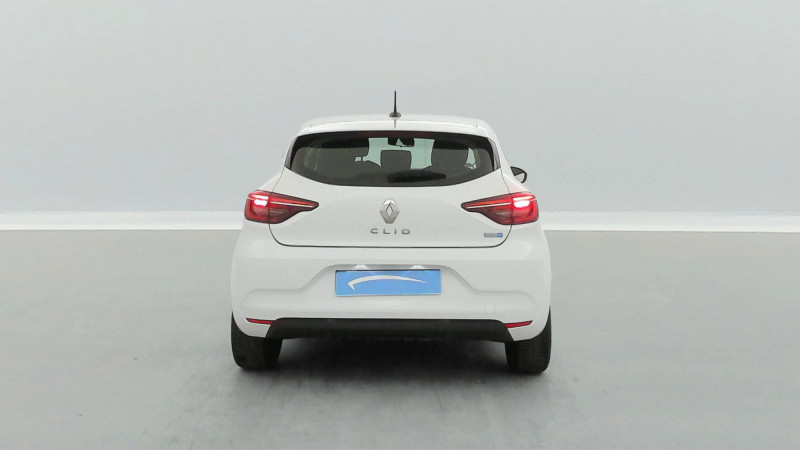Renault Clio 1.6 E-Tech hybride 140ch Zen 2022 - photo n°4 Renault Clio 1.6 E-Tech hybride 140ch Zen  occasion à SAINT-GREGOIRE - photo n°4