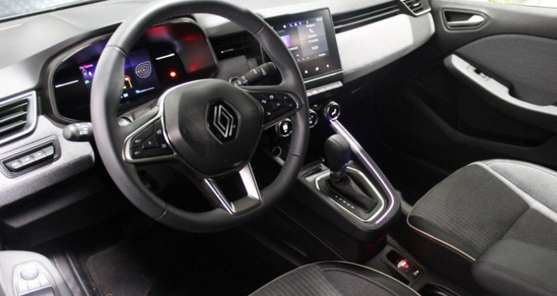 Renault Clio 1.6 E-Tech Hybride - 145 - BVA multi-modes V BERLINE Techno  2024 - photo n°7 Renault Clio 1.6 E-Tech Hybride - 145 - BVA multi-modes V BERLINE Techno   occasion à Venelles - photo n°7