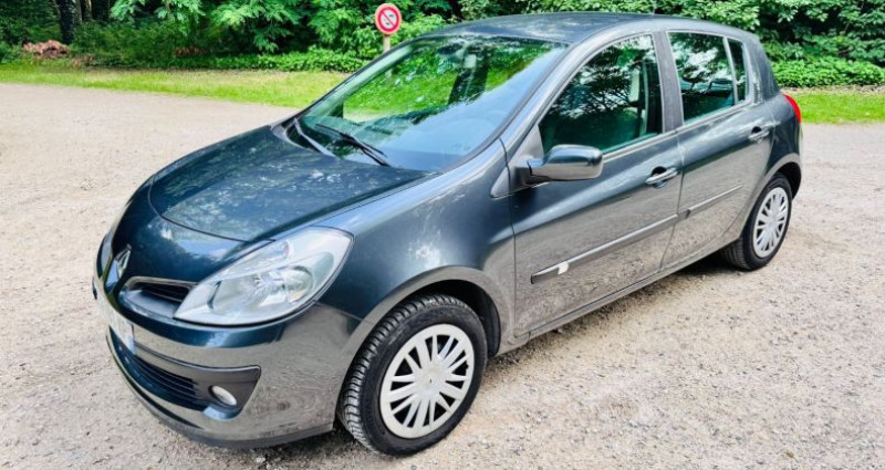 Renault Clio 1.6i - 16V
