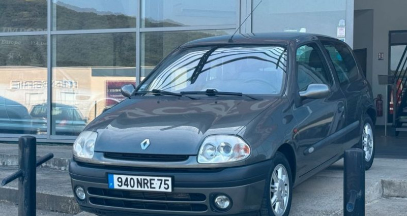 Renault Clio 2 ph1 initiale BVA 1.4- 16V