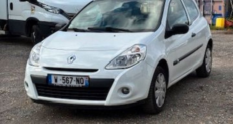 Renault Clio 3 1.2 16V Expression 75cv