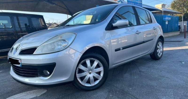 Renault Clio 3 1.6L 111CV BOÎTE AUTO