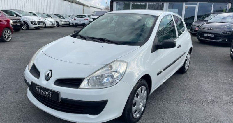 Renault Clio 3 DCI PORTES ( TVA récupérable )