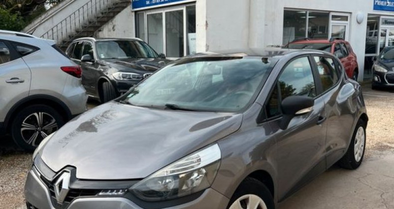 Renault Clio 4 1.2i 75 2 places 2014 Renault Clio 4 1.2i 75 2 places  occasion à LA CHAPELLE DE GUINCHAY