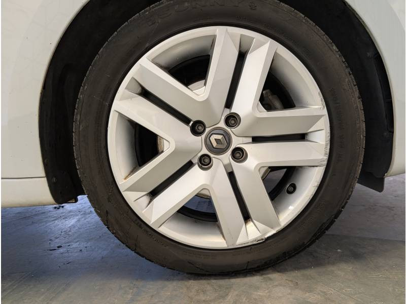 Renault Clio Blue dCi 100 - 21N Business 2022 - photo n°9 Renault Clio Blue dCi 100 - 21N Business  occasion à TARBES - photo n°9