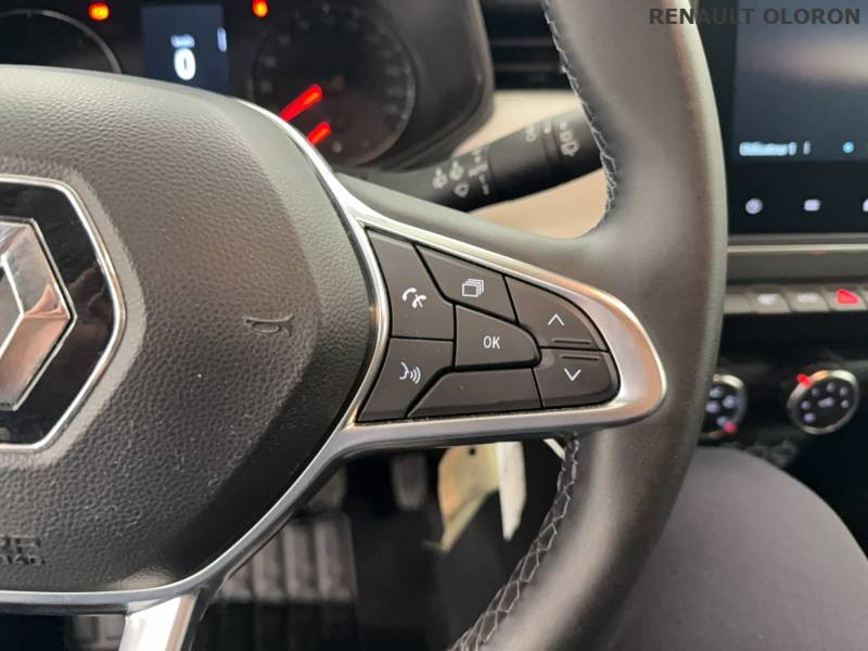 Renault Clio Blue dCi 100 Evolution 2023 - photo n°14 Renault Clio Blue dCi 100 Evolution  occasion à Oloron St Marie - photo n°14