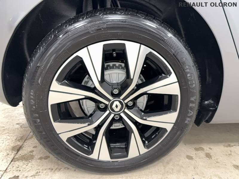 Renault Clio Blue dCi 100 Evolution 2023 - photo n°17 Renault Clio Blue dCi 100 Evolution  occasion à Oloron St Marie - photo n°17