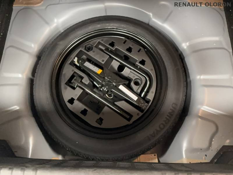 Renault Clio Blue dCi 100 Evolution 2023 - photo n°11 Renault Clio Blue dCi 100 Evolution  occasion à Oloron St Marie - photo n°11