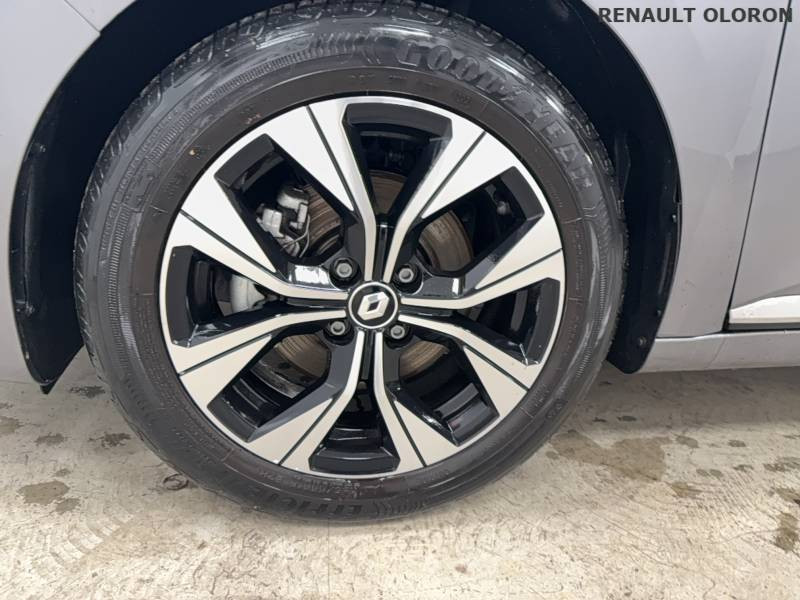 Renault Clio Blue dCi 100 Evolution 2023 - photo n°15 Renault Clio Blue dCi 100 Evolution  occasion à Oloron St Marie - photo n°15