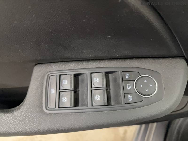 Renault Clio Blue dCi 100 Evolution 2023 - photo n°13 Renault Clio Blue dCi 100 Evolution  occasion à Oloron St Marie - photo n°13